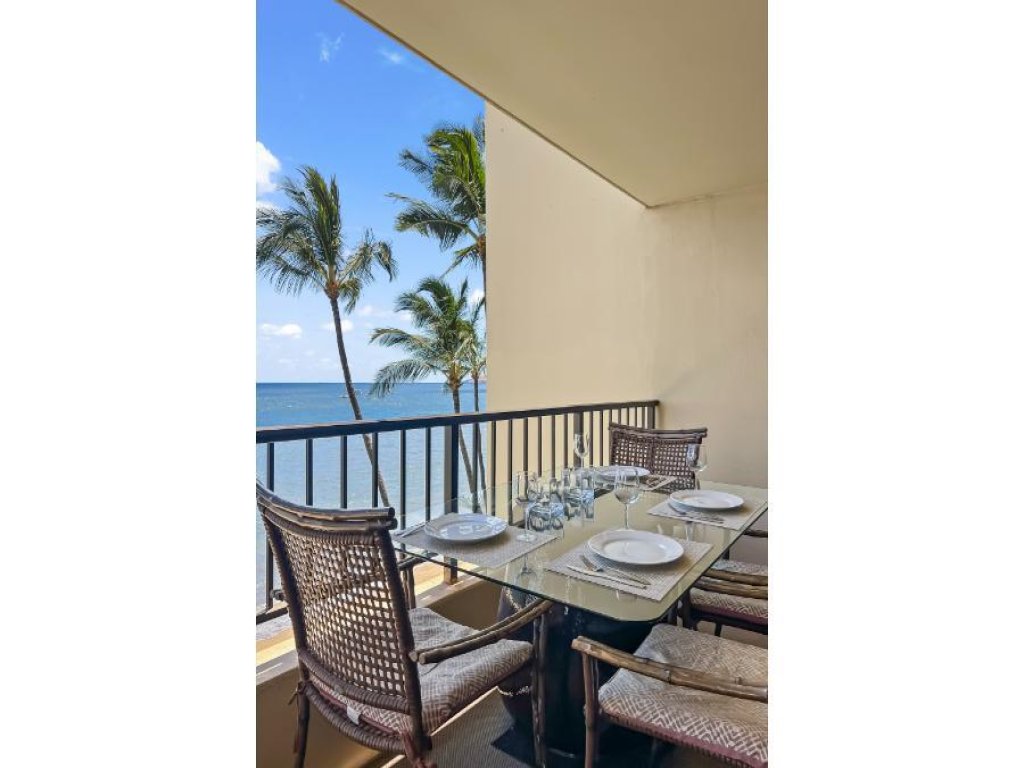 SUGAR BEACH RESORT, #540 Vacation Rental in Hawaii - RedAwning