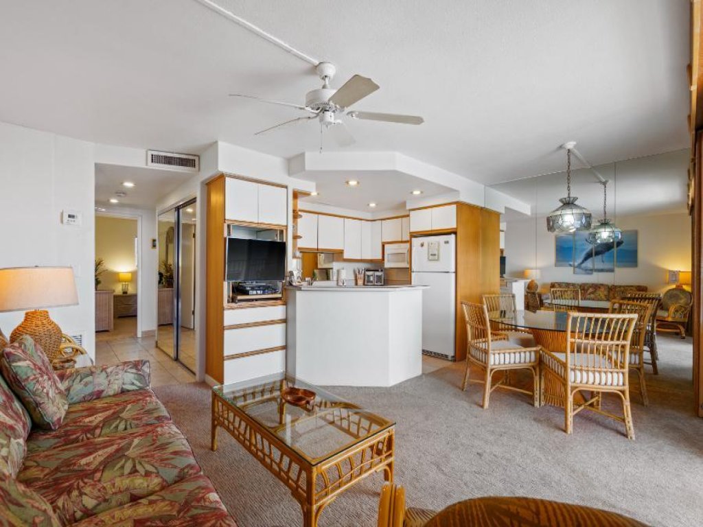 KIHEI BEACH, #407 Vacation Rental in Hawaii - RedAwning