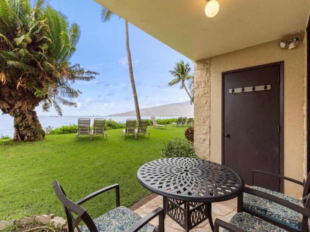 KIHEI BEACH, #110 Vacation Rental in Hawaii - RedAwning