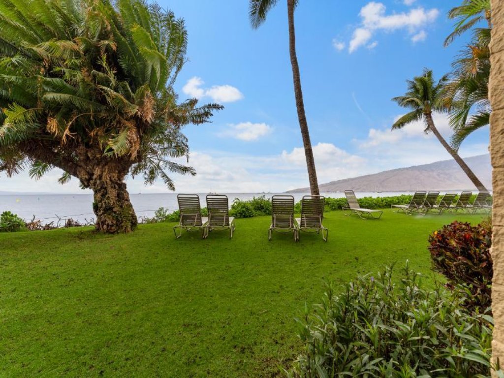 KIHEI BEACH, #110 Vacation Rental in Hawaii - RedAwning
