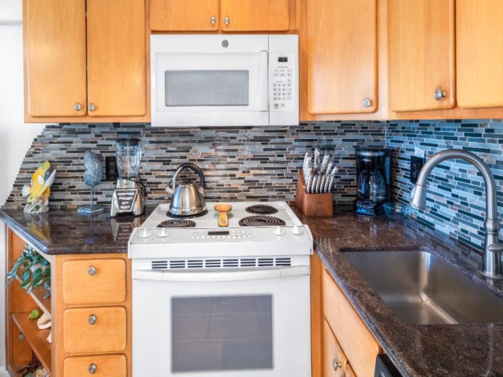 KIHEI SURFSIDE, #509 Vacation Rental in Hawaii - RedAwning