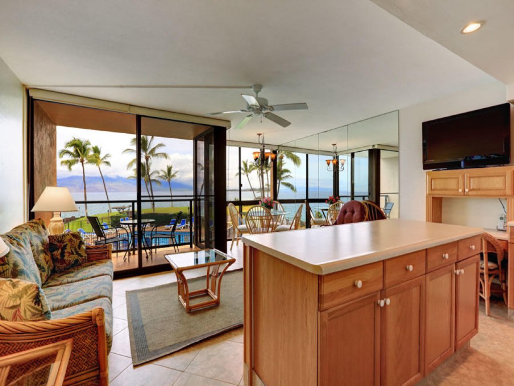 Kihei Surfside, #205 Vacation Rental in Hawaii - RedAwning