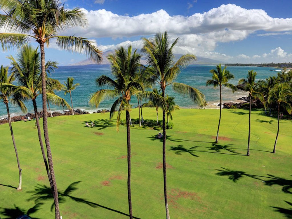 KIHEI SURFSIDE, #612 Vacation Rental in Hawaii - RedAwning