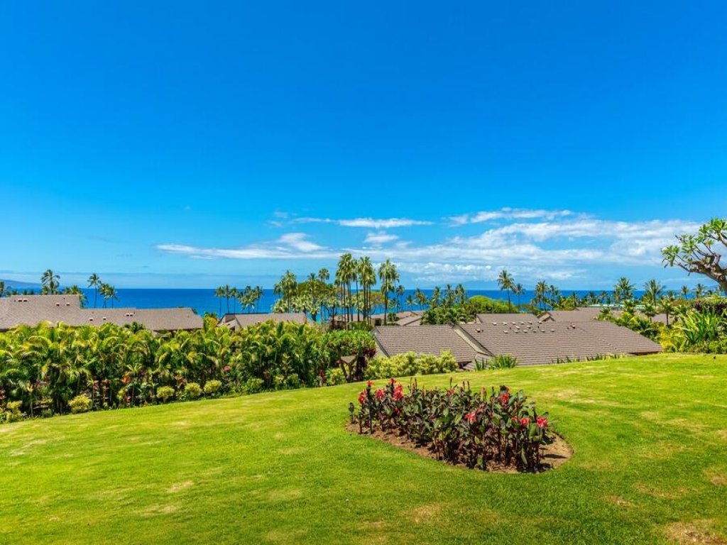 WAILEA ELUA, #2003  Vacation Rental in Hawaii - RedAwning