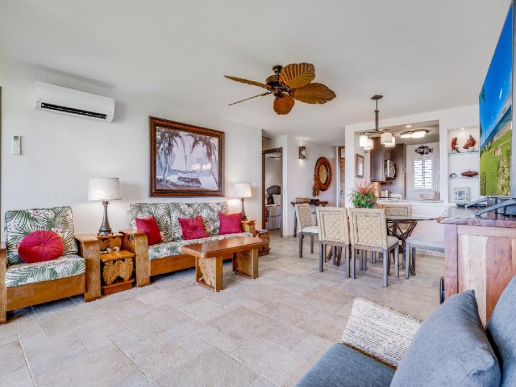 MENEHUNE SHORES, #115** Vacation Rental in Hawaii - RedAwning