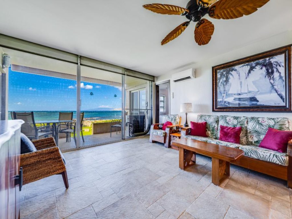 MENEHUNE SHORES, #115** Vacation Rental in Hawaii - RedAwning