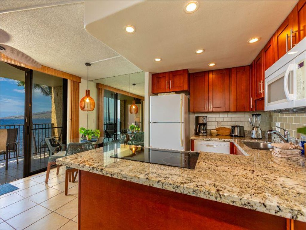 KIHEI BEACH, #404 Vacation Rental in Hawaii - RedAwning