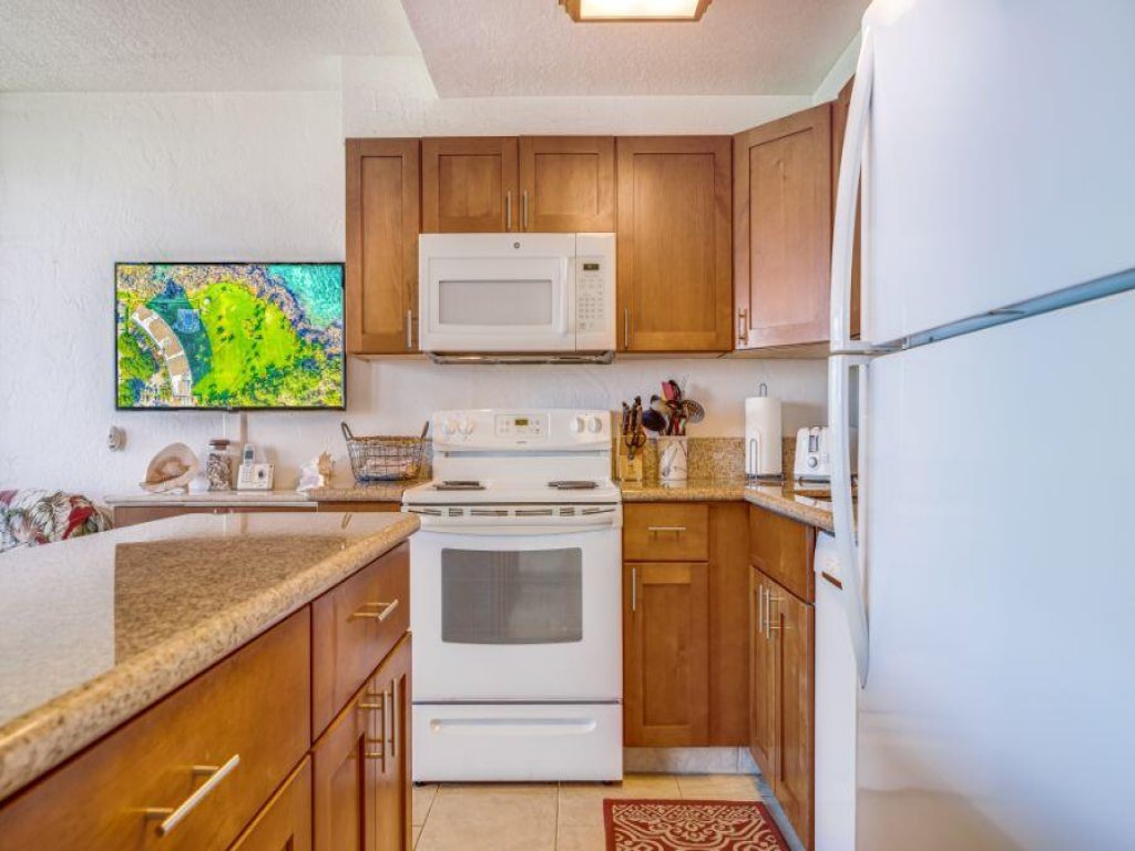 KIHEI SURFSIDE #109 Vacation Rental in Hawaii - RedAwning