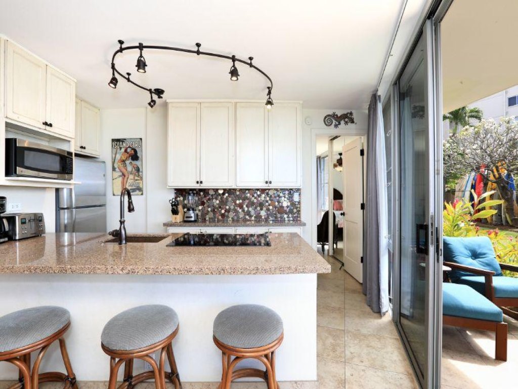 KAMAOLE NALU, #105 Vacation Rental in Hawaii - RedAwning