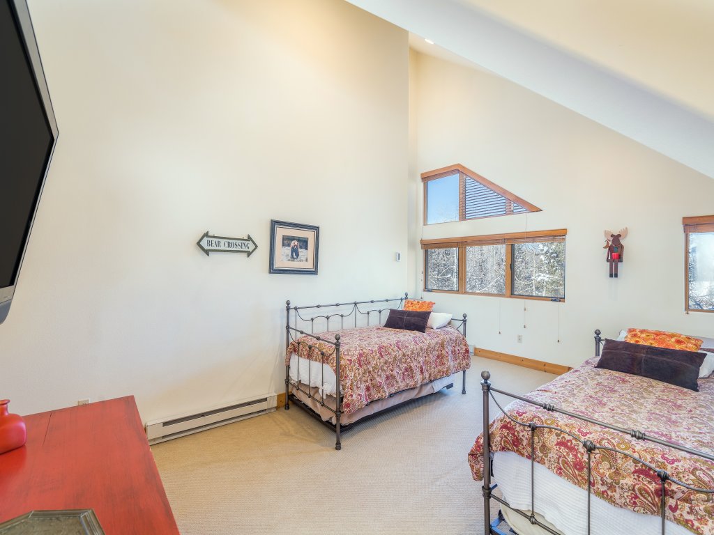 Bear Creek Lodge 403 Vacation Rental in Mountain Village - RedAwning