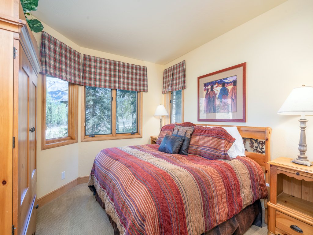 Aspen Ridge 27 Vacation Rental in Mountain Village - RedAwning