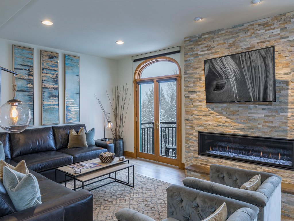 Bear Creek Lodge 410 Vacation Rental in Mountain Village - RedAwning