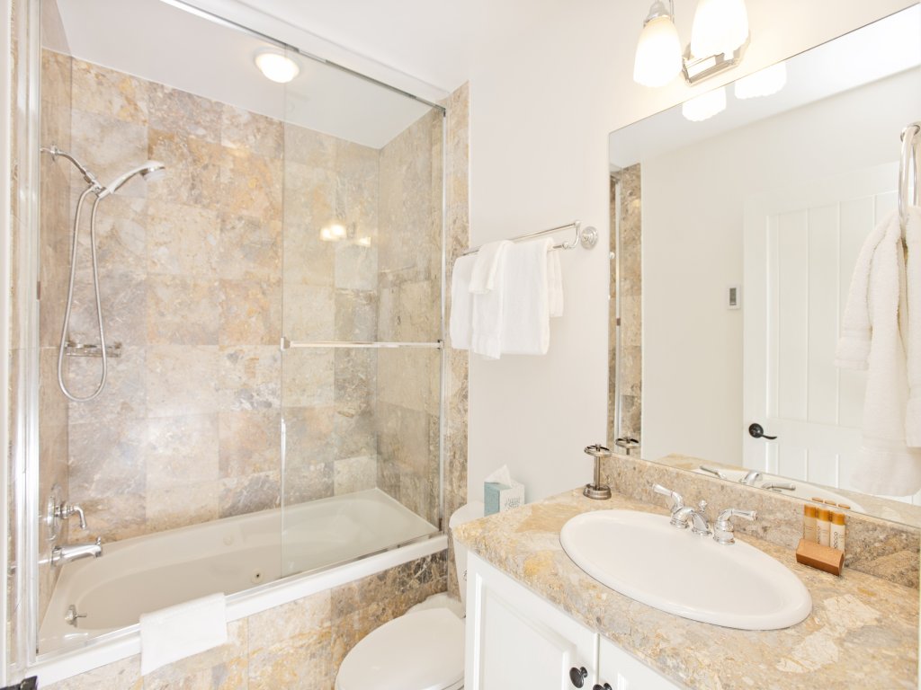 Bear Creek Lodge 404 Vacation Rental in Mountain Village - RedAwning