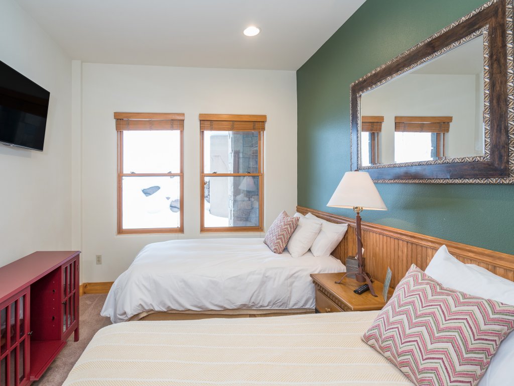 Bear Creek Lodge 203A Vacation Rental in Mountain Village - RedAwning