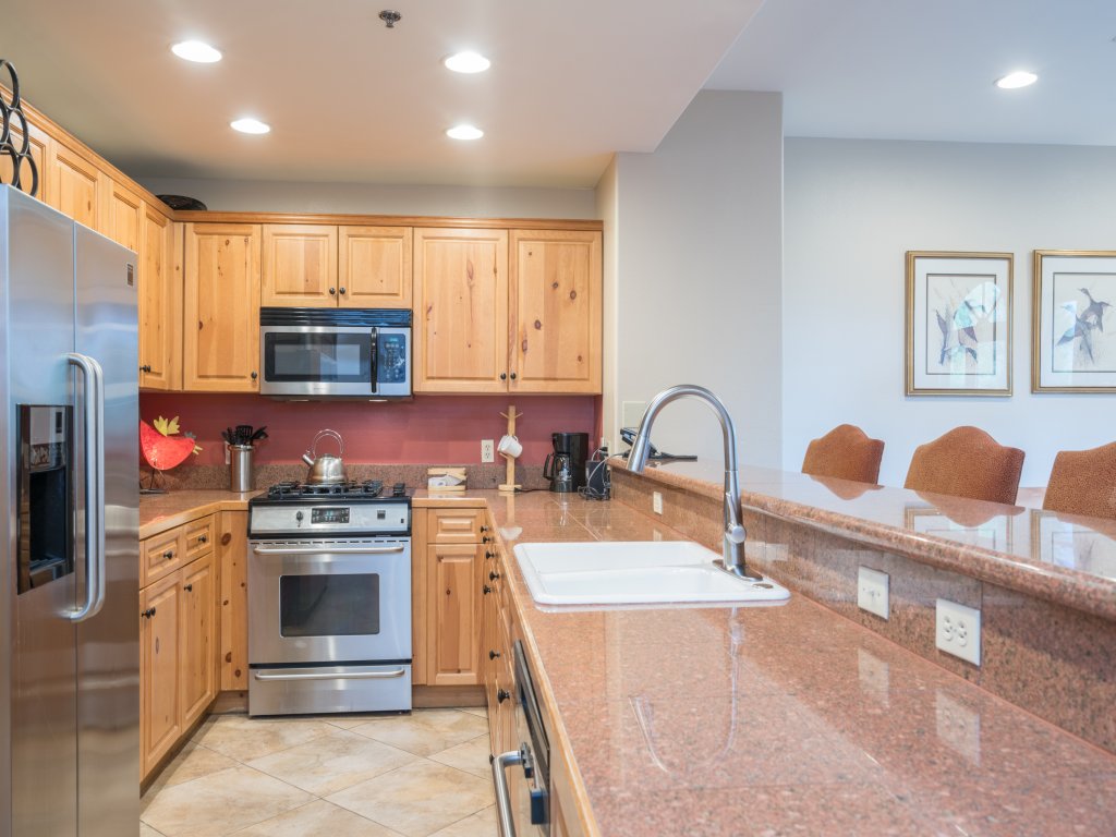 Bear Creek Lodge 305 Vacation Rental in Mountain Village - RedAwning