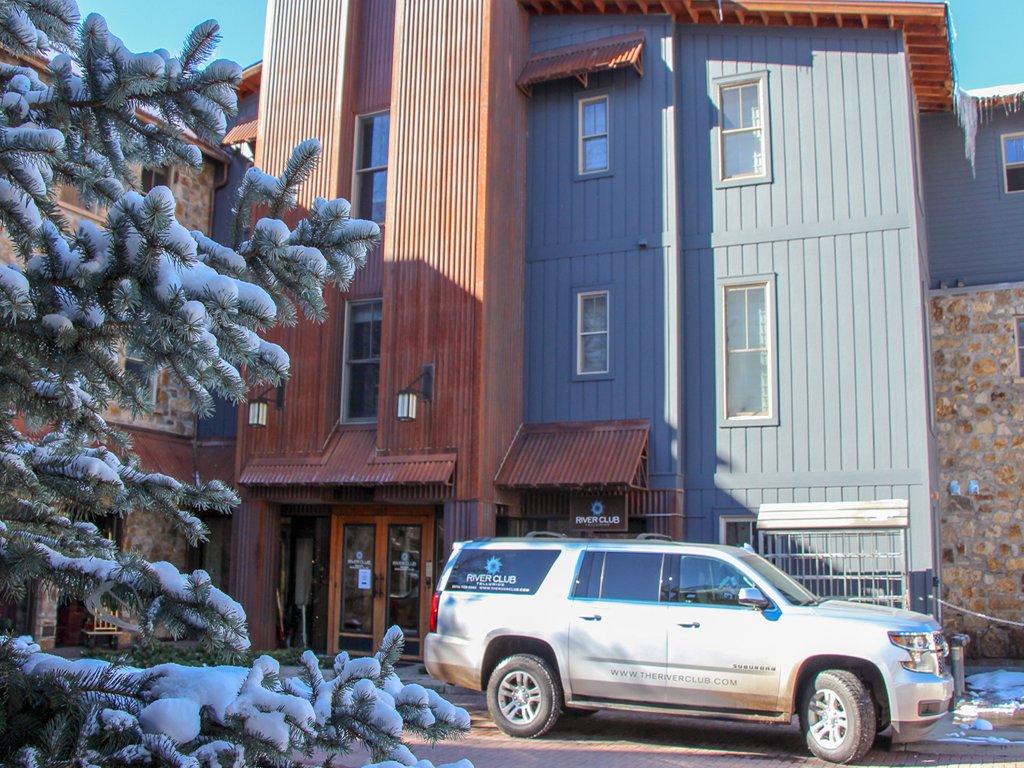 River Club 207 Vacation Rental in Telluride - RedAwning