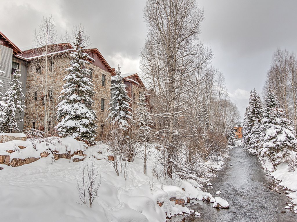 River Club 207 Vacation Rental in Telluride - RedAwning