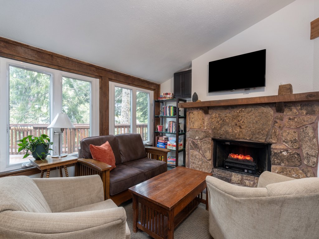 Manitou Lodge #9 Vacation Rental in Telluride - RedAwning