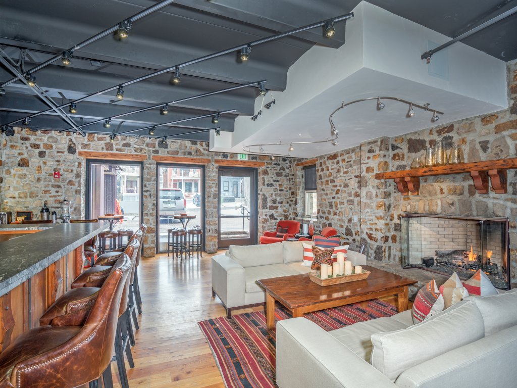 River Club 108 Vacation Rental in Telluride - RedAwning