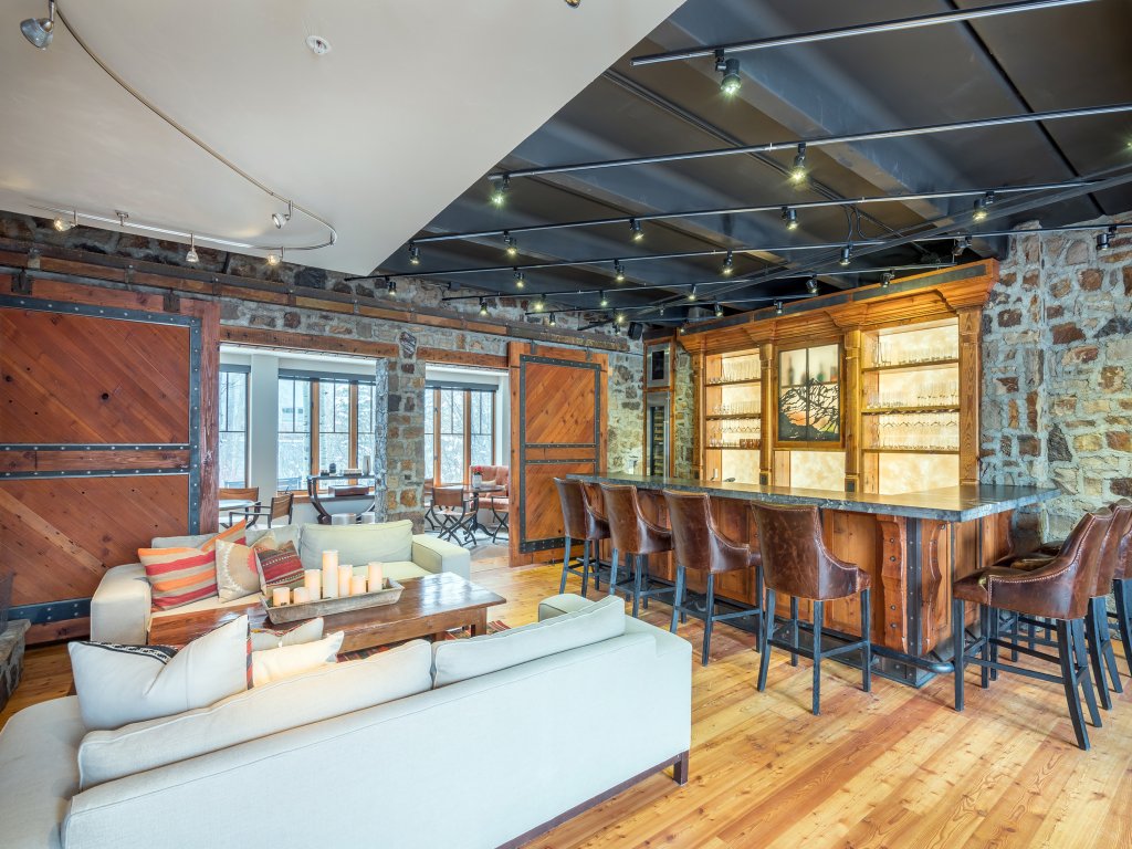 River Club 303 Vacation Rental in Telluride - RedAwning