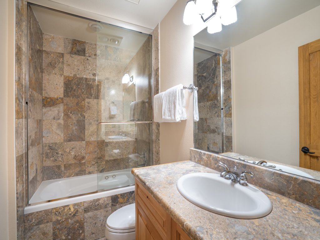 Bear Creek Lodge 105A Vacation Rental in Mountain Village - RedAwning