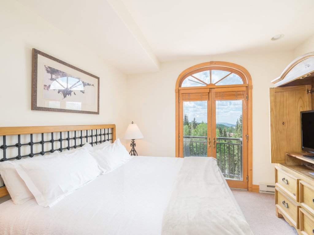 Bear Creek Lodge 409 Vacation Rental in Mountain Village - RedAwning