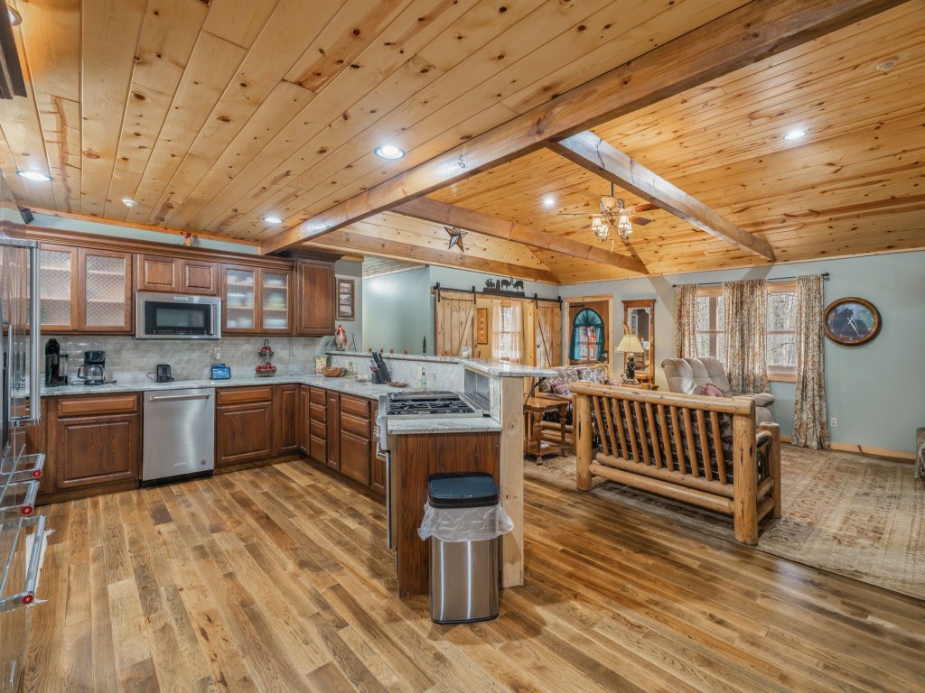 Perfect Place Vacation Rental in Sevierville - RedAwning