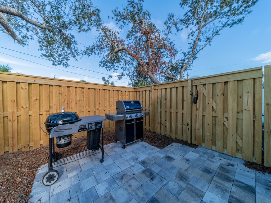 Bid-A-Wee Beach Bungalow Vacation Rental in Panama City Beach - RedAwning