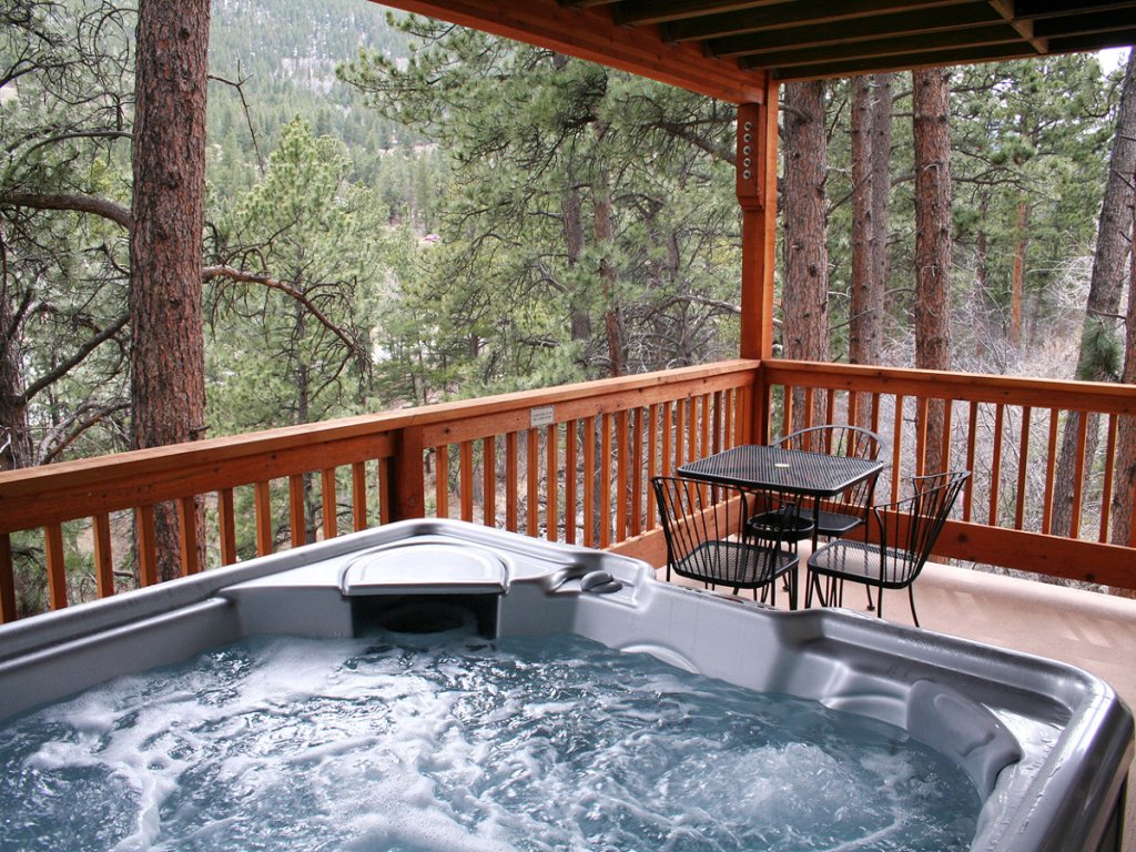 Fawn Valley Inn: 267 Vacation Rental in Estes Park - RedAwning