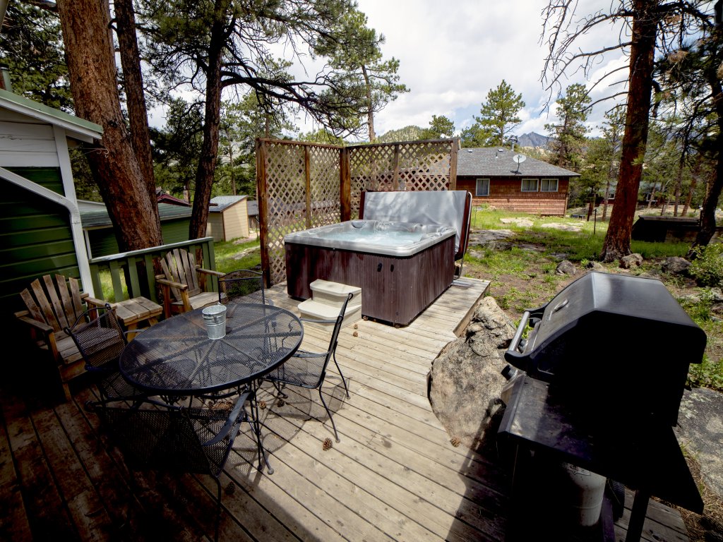 Monte Verde Vacation Rental in Estes Park - RedAwning