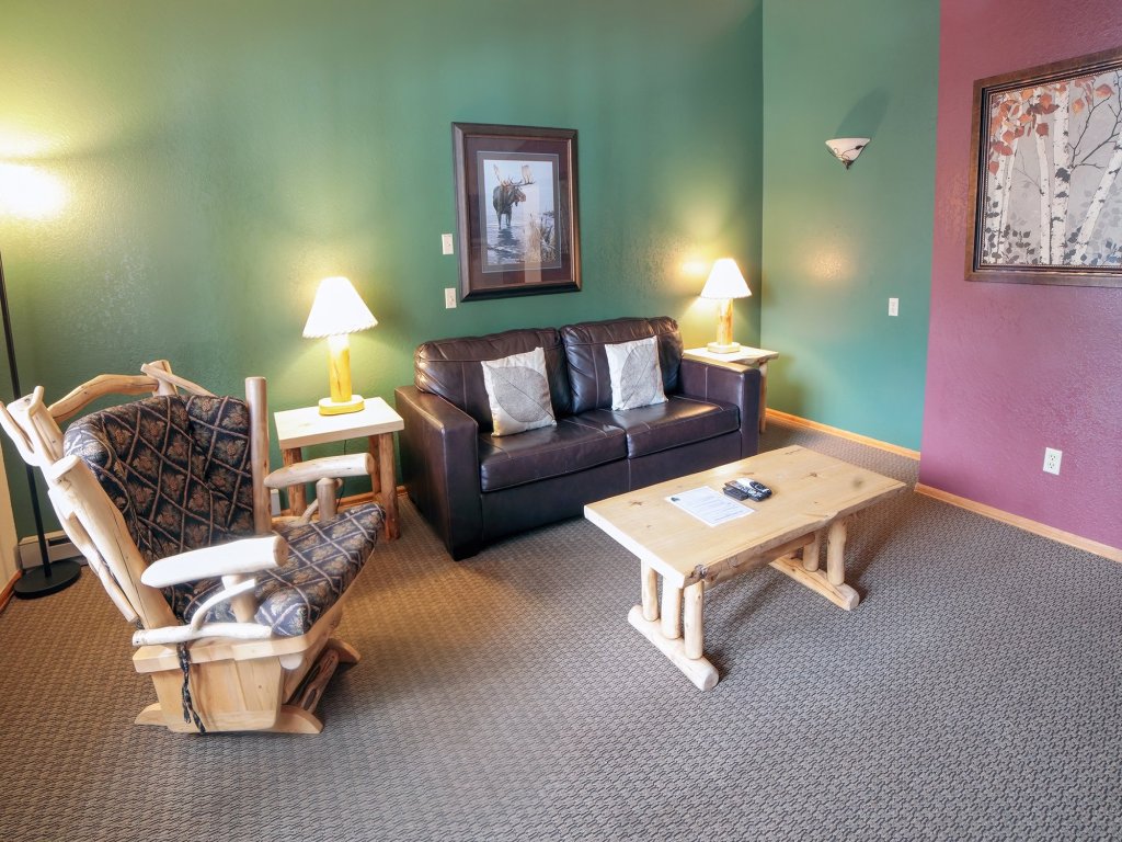 Timber Creek Chalets: 12 Vacation Rental in Estes Park - RedAwning