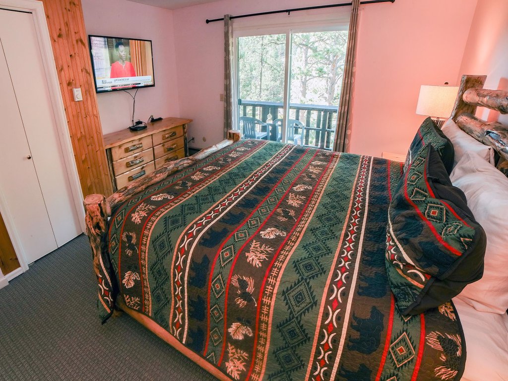 Fawn Valley Inn: 276 Vacation Rental in Estes Park - RedAwning