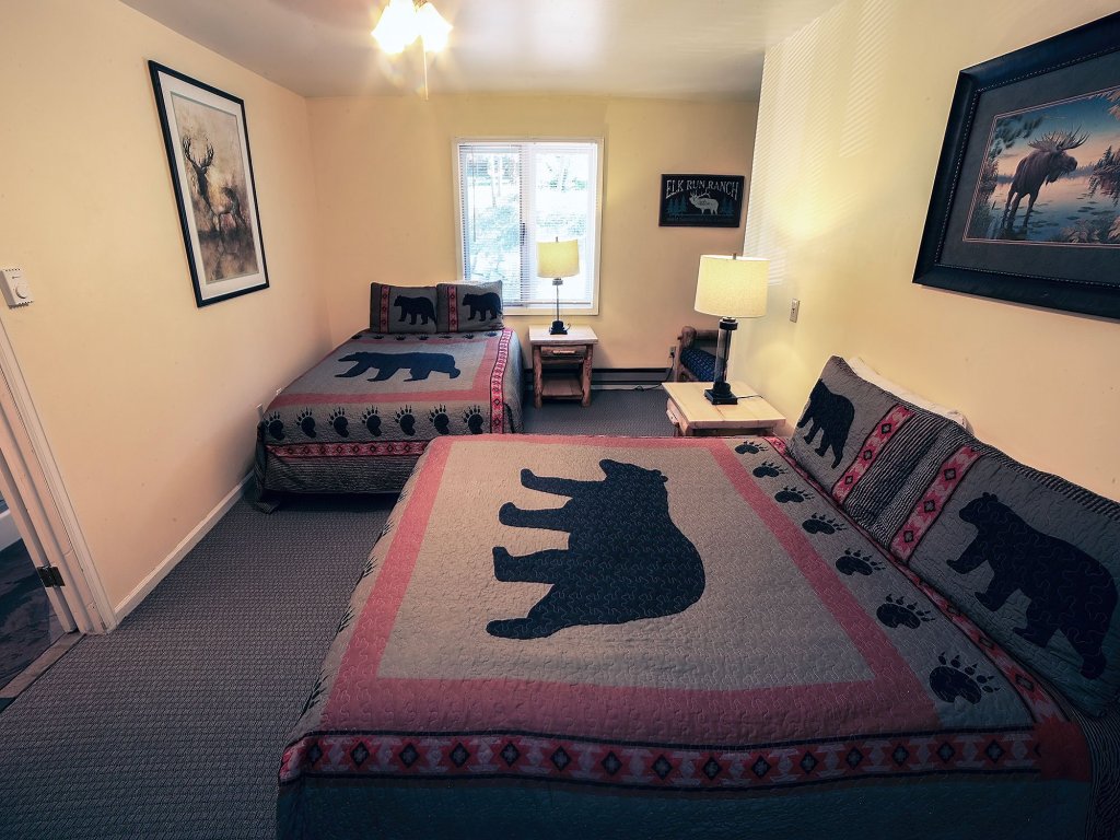 Fawn Valley Inn: 276 Vacation Rental in Estes Park - RedAwning
