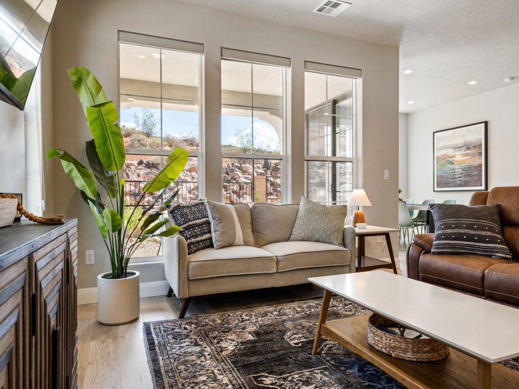 Grand Getaway Vacation Rental in Utah - RedAwning