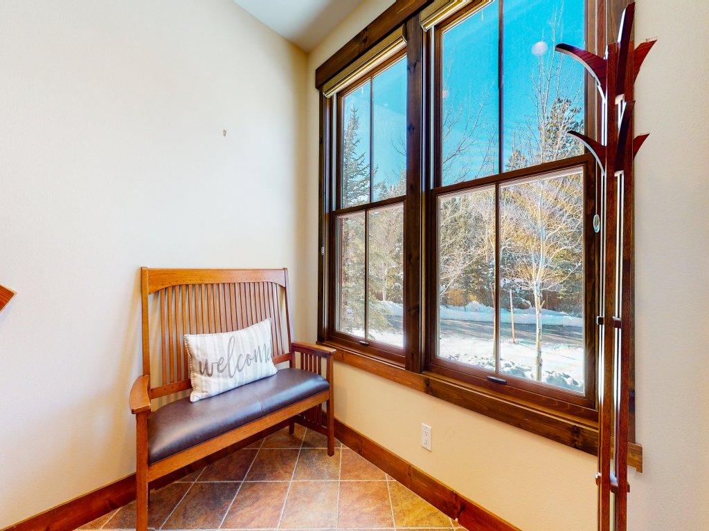 Snowcreek VI The Lodges #1167 Vacation Rental in Mammoth Lakes - RedAwning