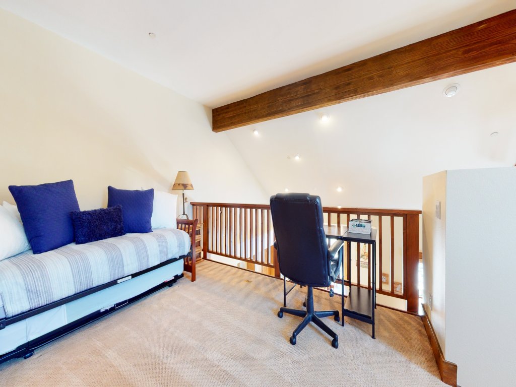 Snowcreek VI The Lodges #1167 Vacation Rental in Mammoth Lakes - RedAwning