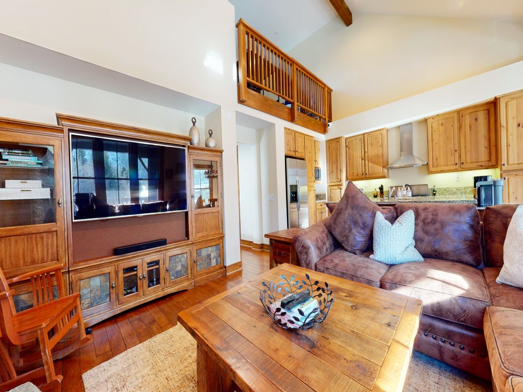 Snowcreek VI The Lodges #1167 Vacation Rental in Mammoth Lakes - RedAwning