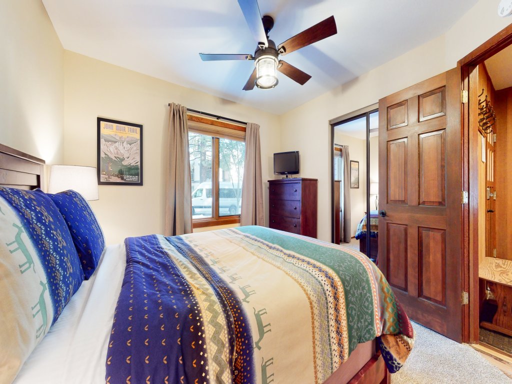 Winterset #3 Vacation Rental in Mammoth Lakes - RedAwning