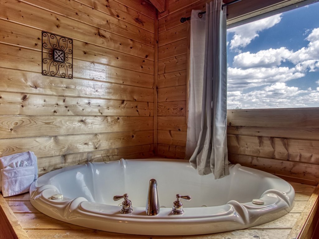 ERN864 - The Cedars Vacation Rental in Pigeon Forge - RedAwning