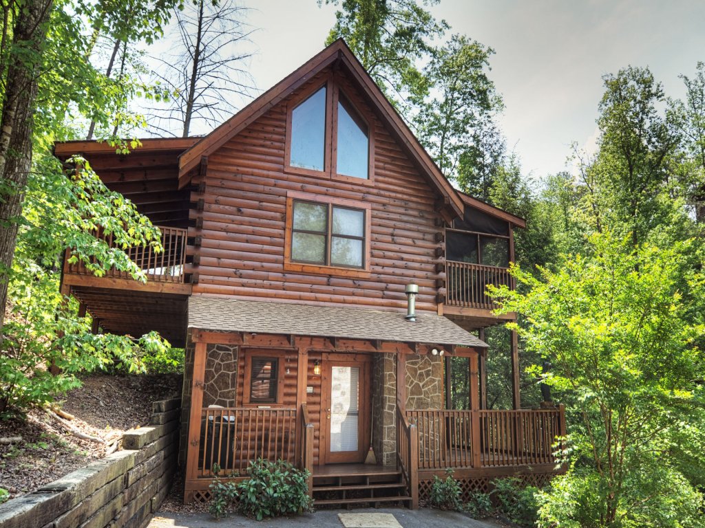 ER226 - Locker's Mountain Hideaway Vacation Rental in Pigeon Forge - RedAwning