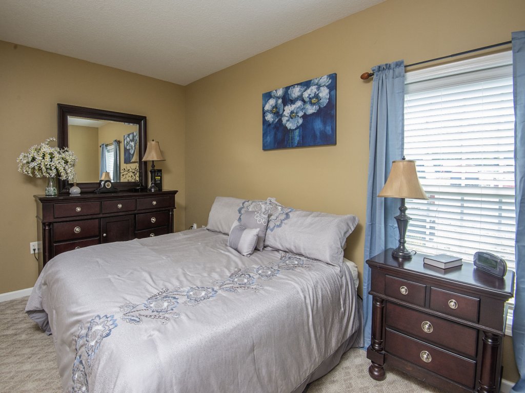 CC112 - Colonial Crest 112 Vacation Rental in Pigeon Forge - RedAwning