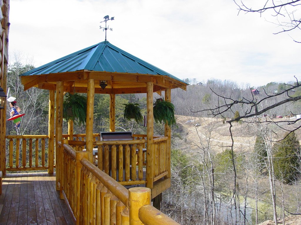 ERN854 - Wagon Wheel Lodge Vacation Rental in Pigeon Forge - RedAwning
