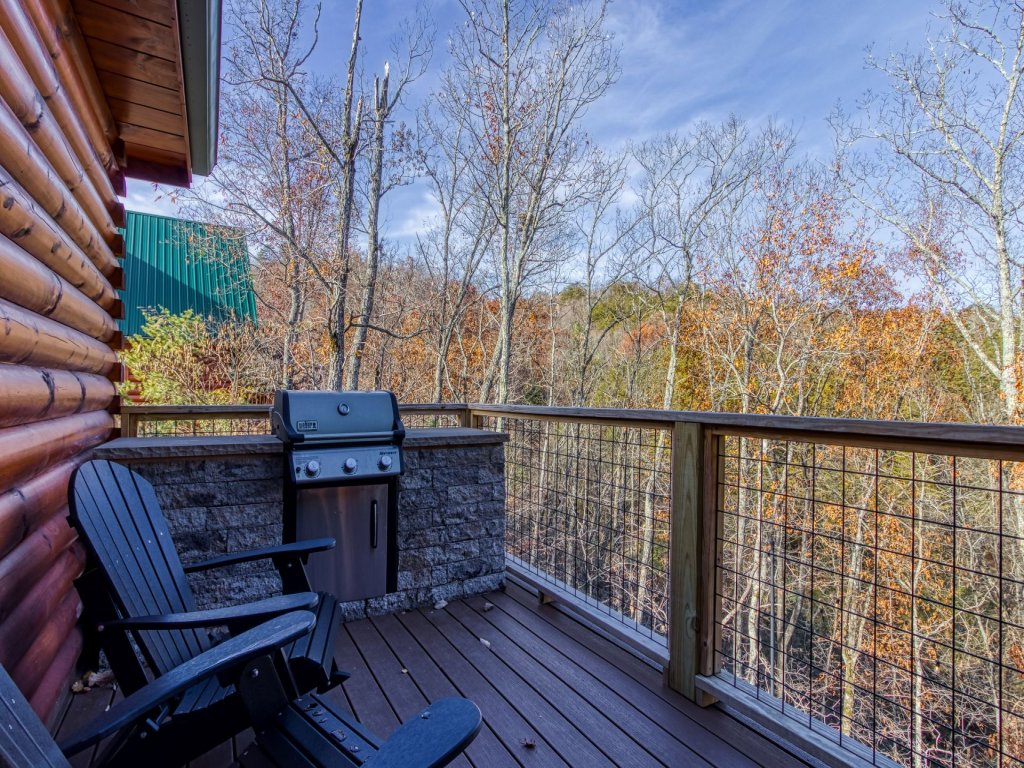 ERN823 - Eagle Falls Vacation Rental in Pigeon Forge - RedAwning