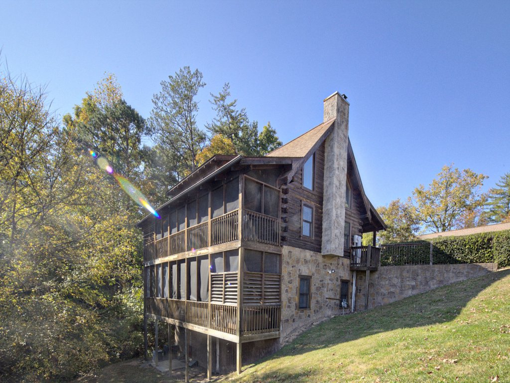 ER6 - On Eagles' Wings Vacation Rental in Pigeon Forge - RedAwning