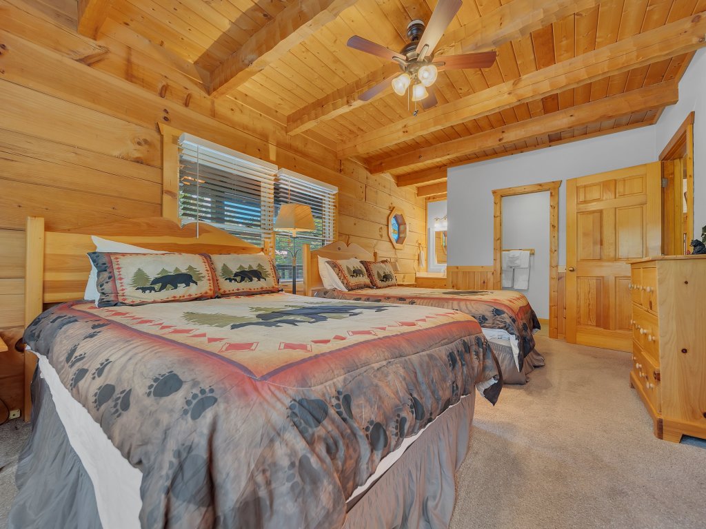 ER3 - Best of Both Worlds Vacation Rental in Pigeon Forge - RedAwning