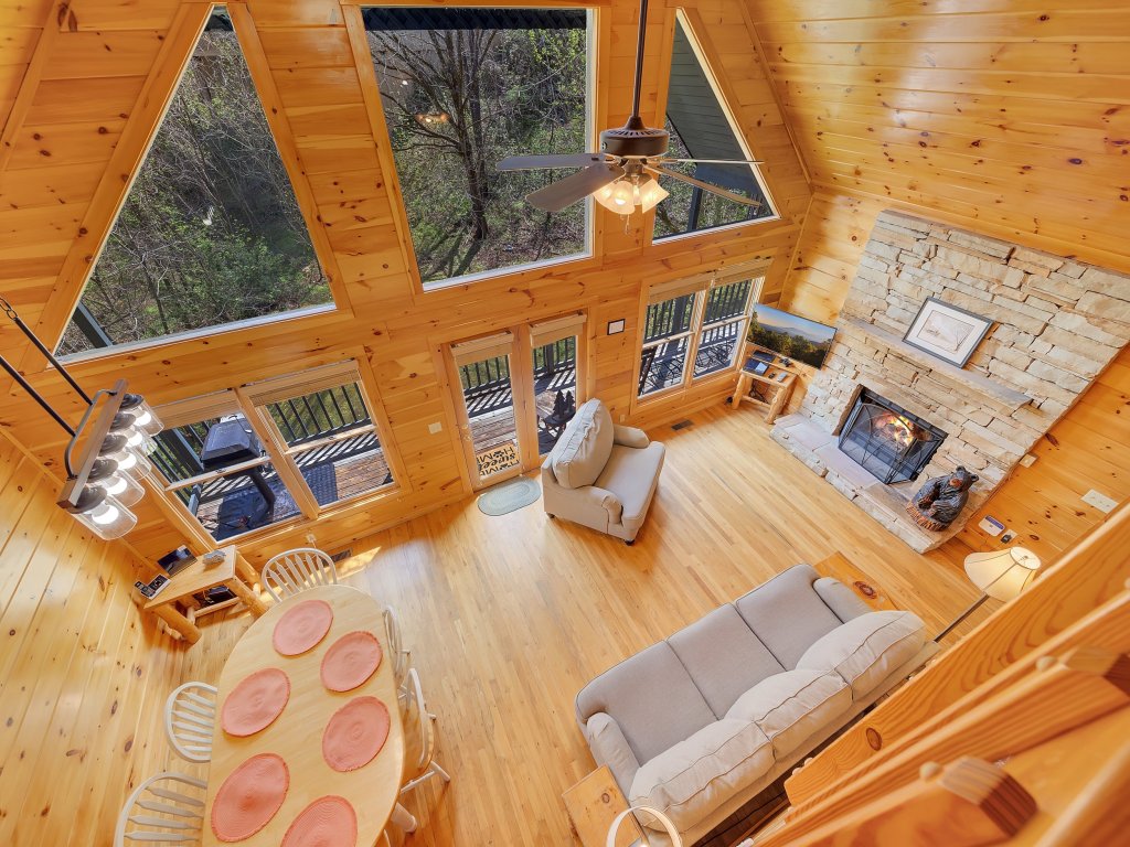 Tranquility Vacation Rental in Sevierville - RedAwning