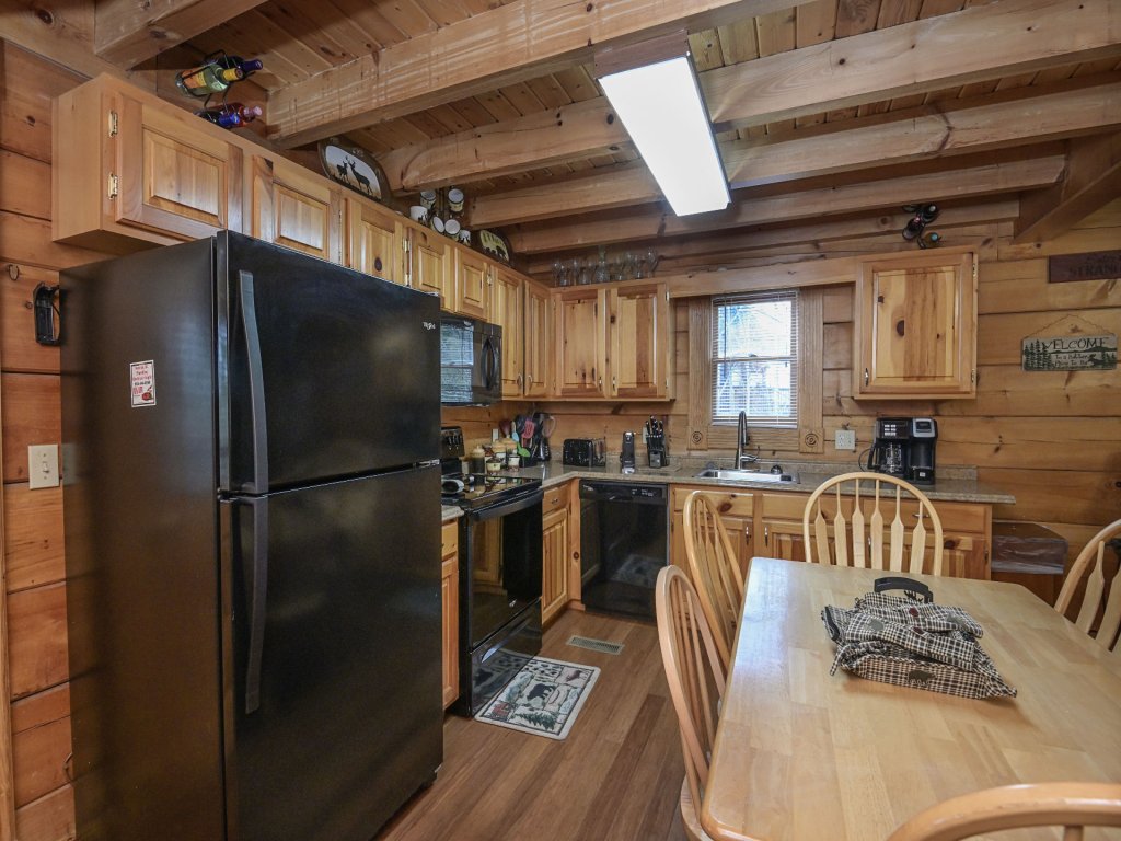 ER100 - Making Memories Vacation Rental in Pigeon Forge - RedAwning