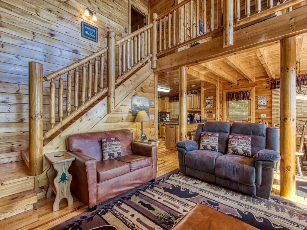 Majestic Mountain View Vacation Rental in Pigeon Forge - RedAwning