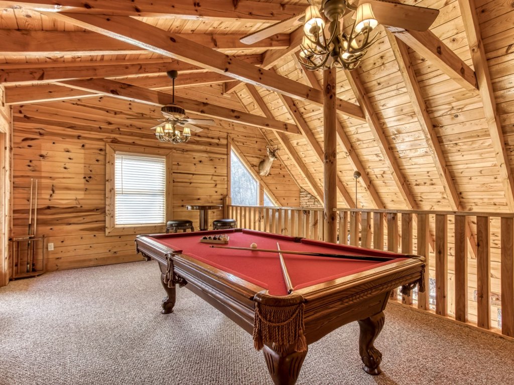The Wildlife Lodge Vacation Rental in Sevierville - RedAwning