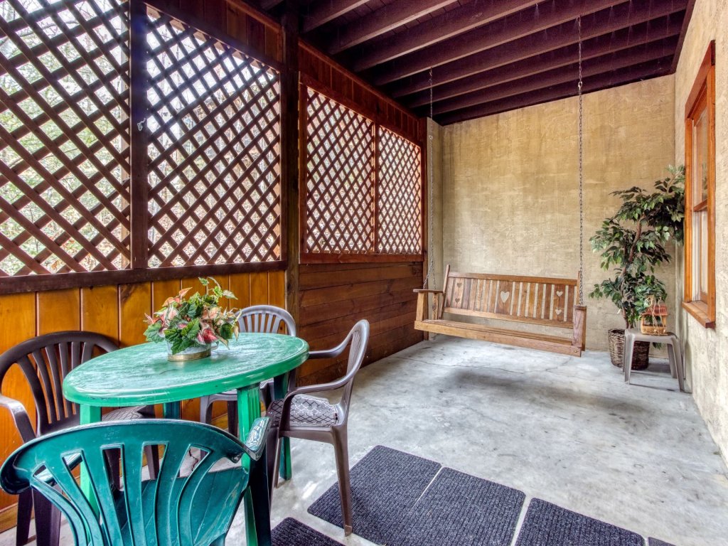 ER92 - Virginia's Villa Vacation Rental in Pigeon Forge - RedAwning